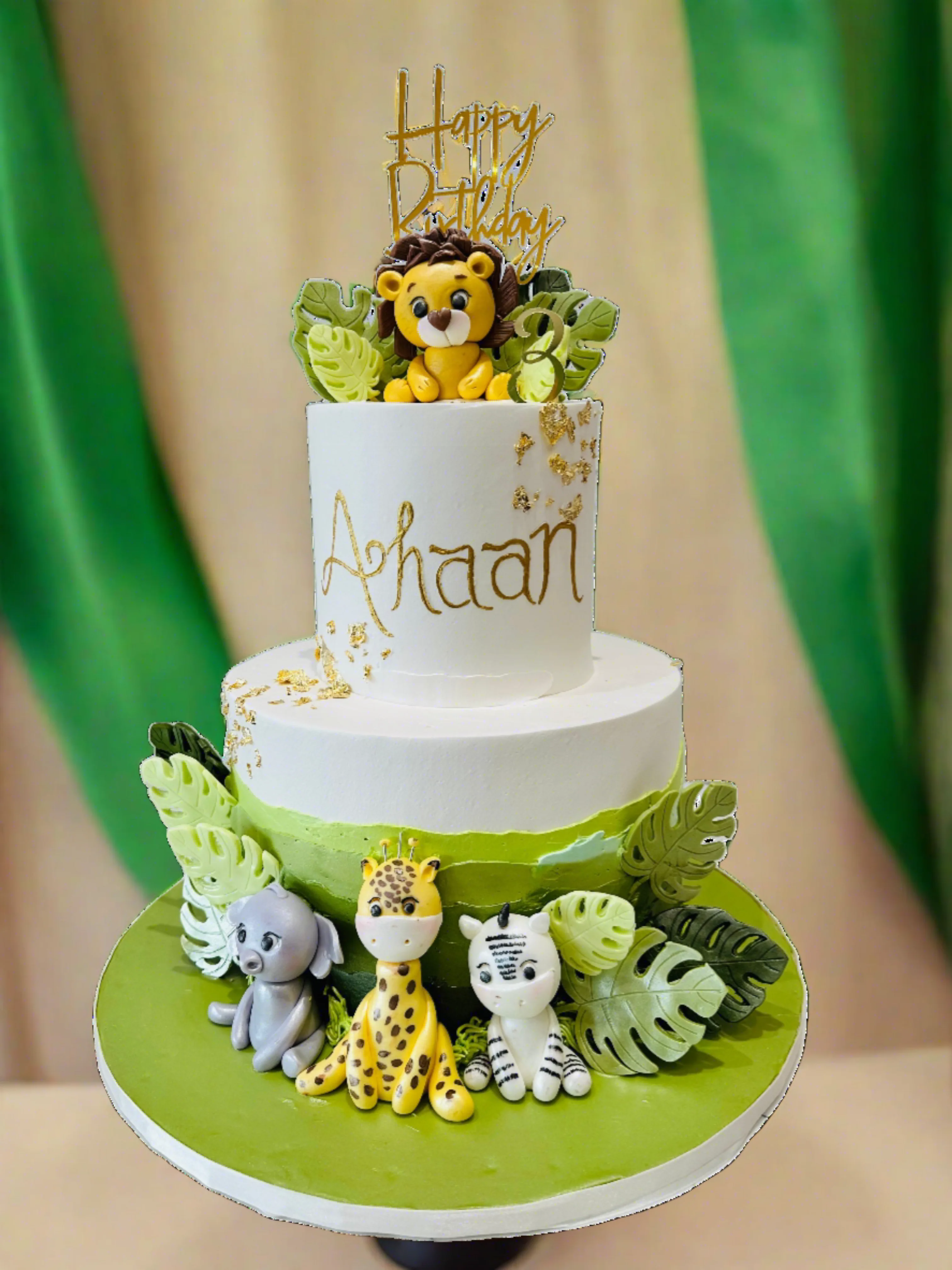 Ahaan Jungle Safari Cream Tiered Cake - Image 4