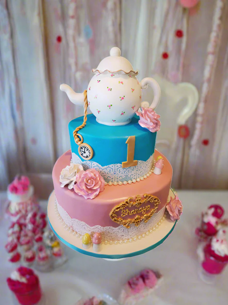 Alice In Wonderland Birthday Cake - Image 4