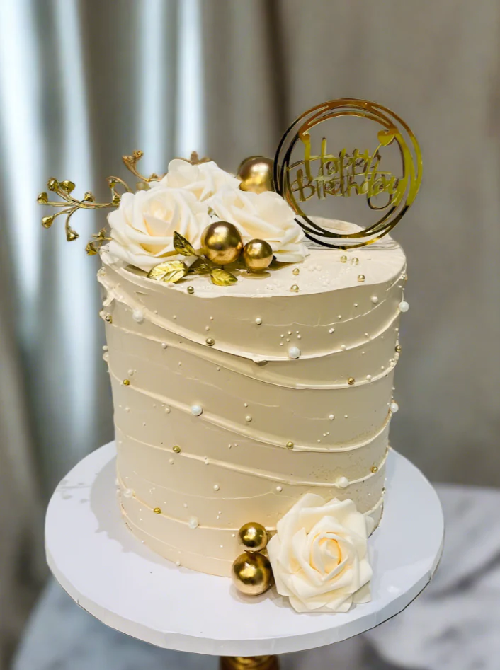 Amisha Ivory Birthday Cake - Image 7