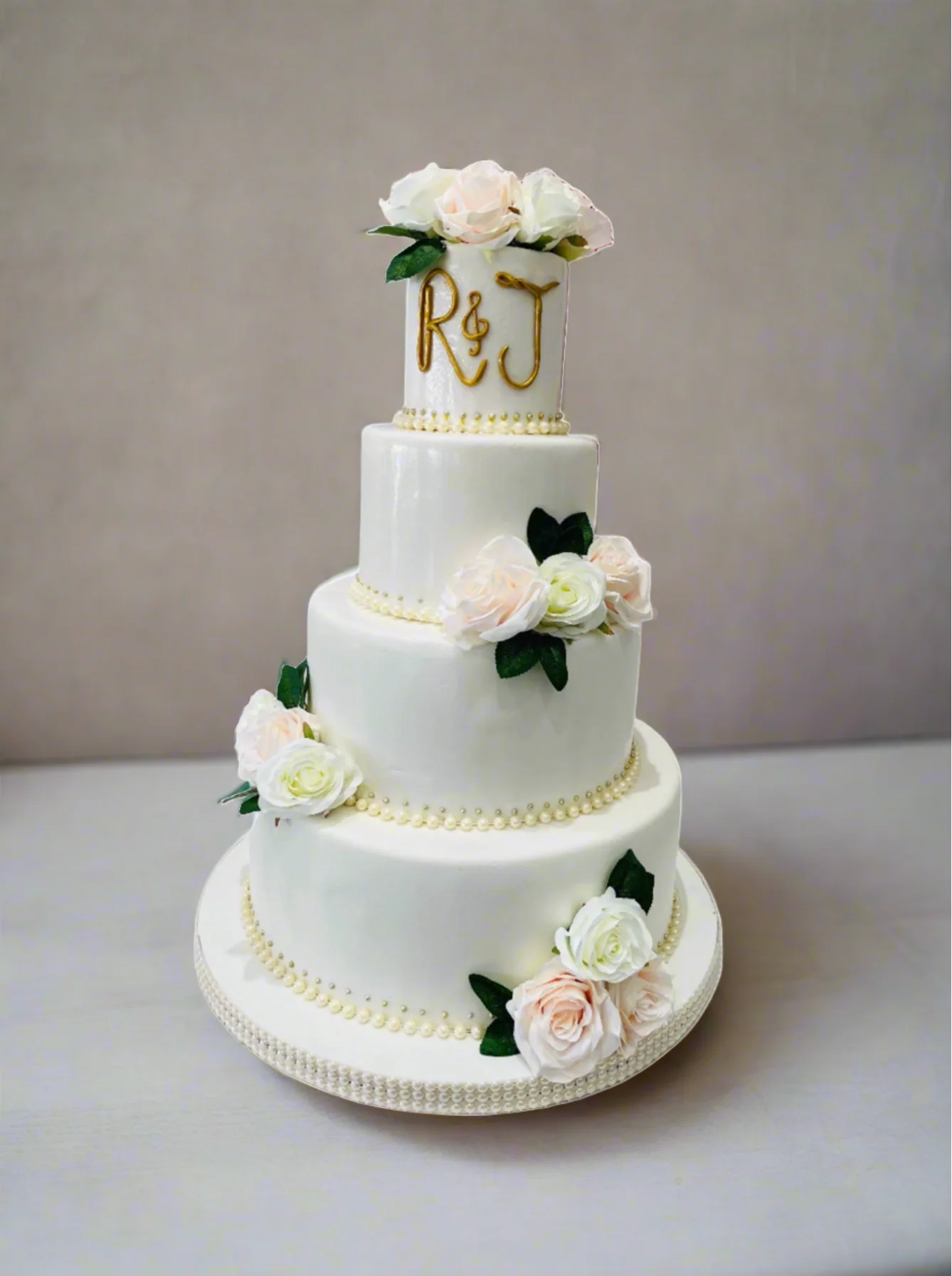 Anaya Wedding Cake - Image 4