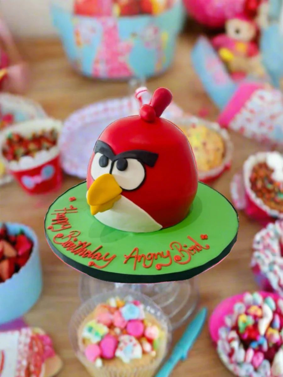 Angry Bird Molded Fondant Cake - Image 4