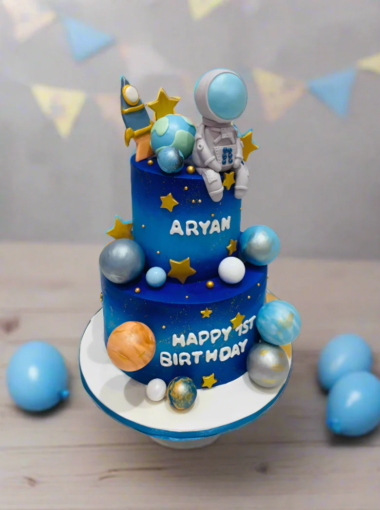 Astronaut Galaxy Theme Fondant Cake - Image 2