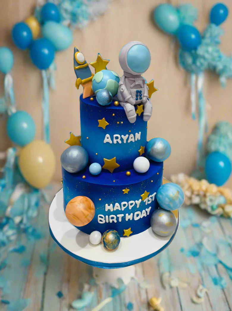 Astronaut Galaxy Theme Fondant Cake - Image 4