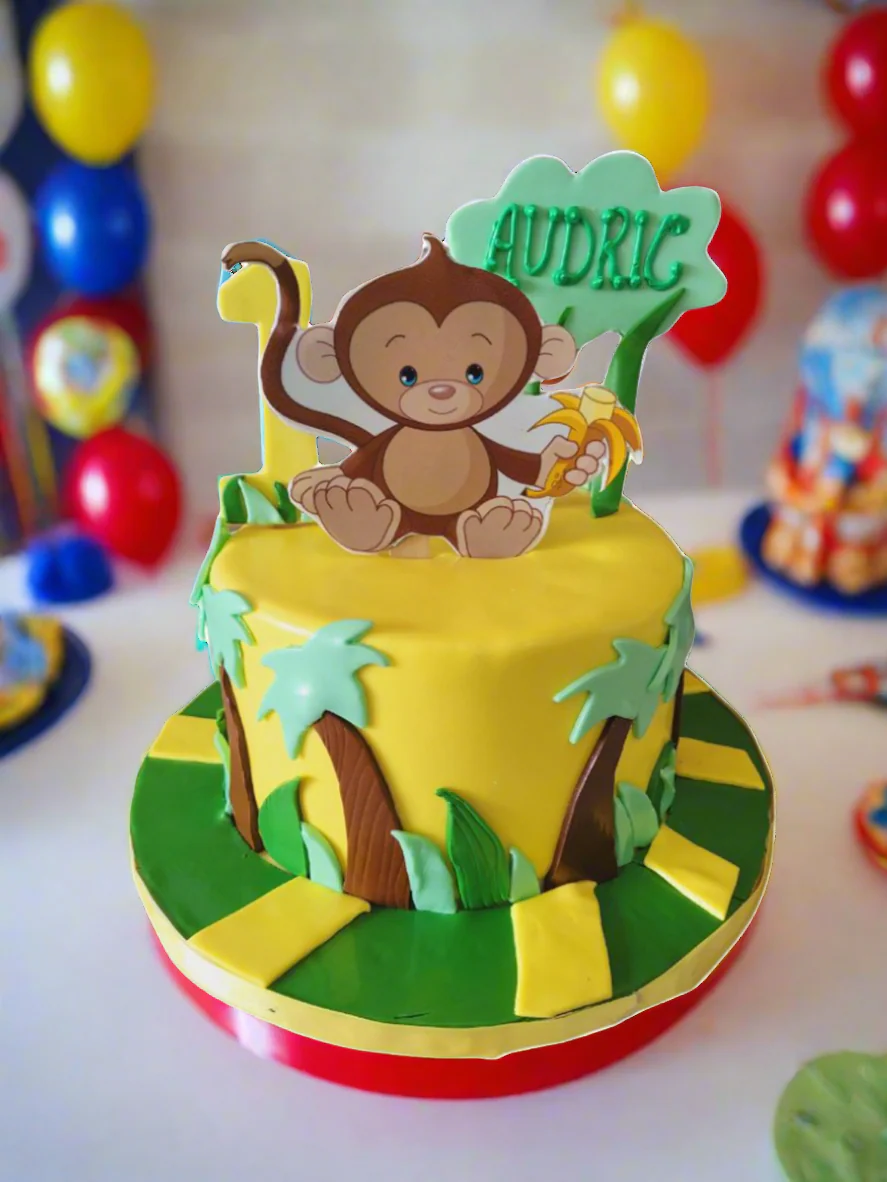 Audric Animal Fondant Cake - Image 3