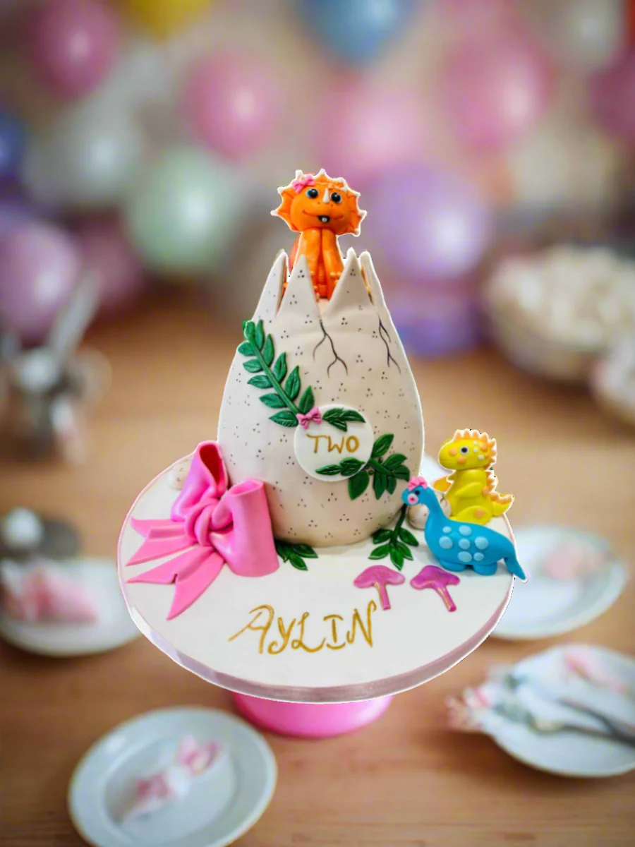 Aylin Dino Molded Cake - Image 2