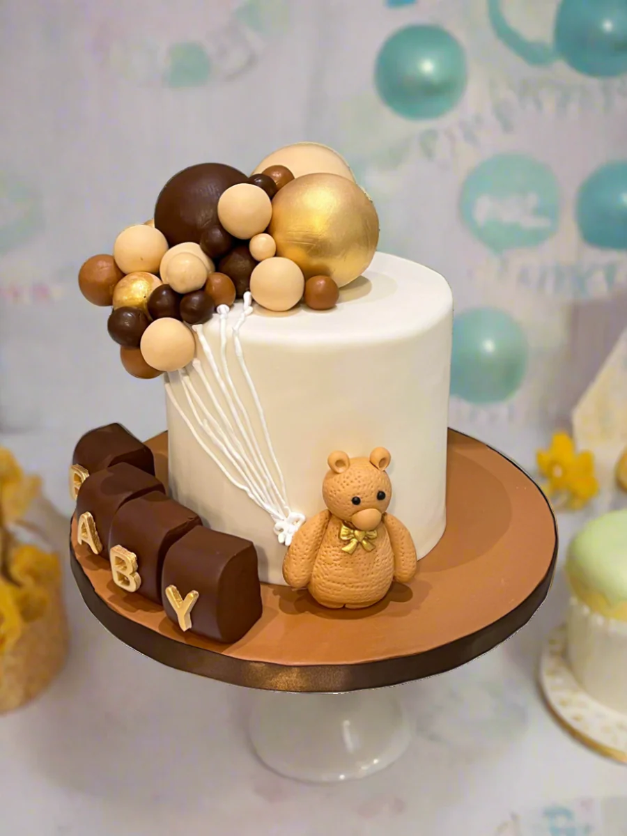 Bear Balloon Fondant Cake - Image 2