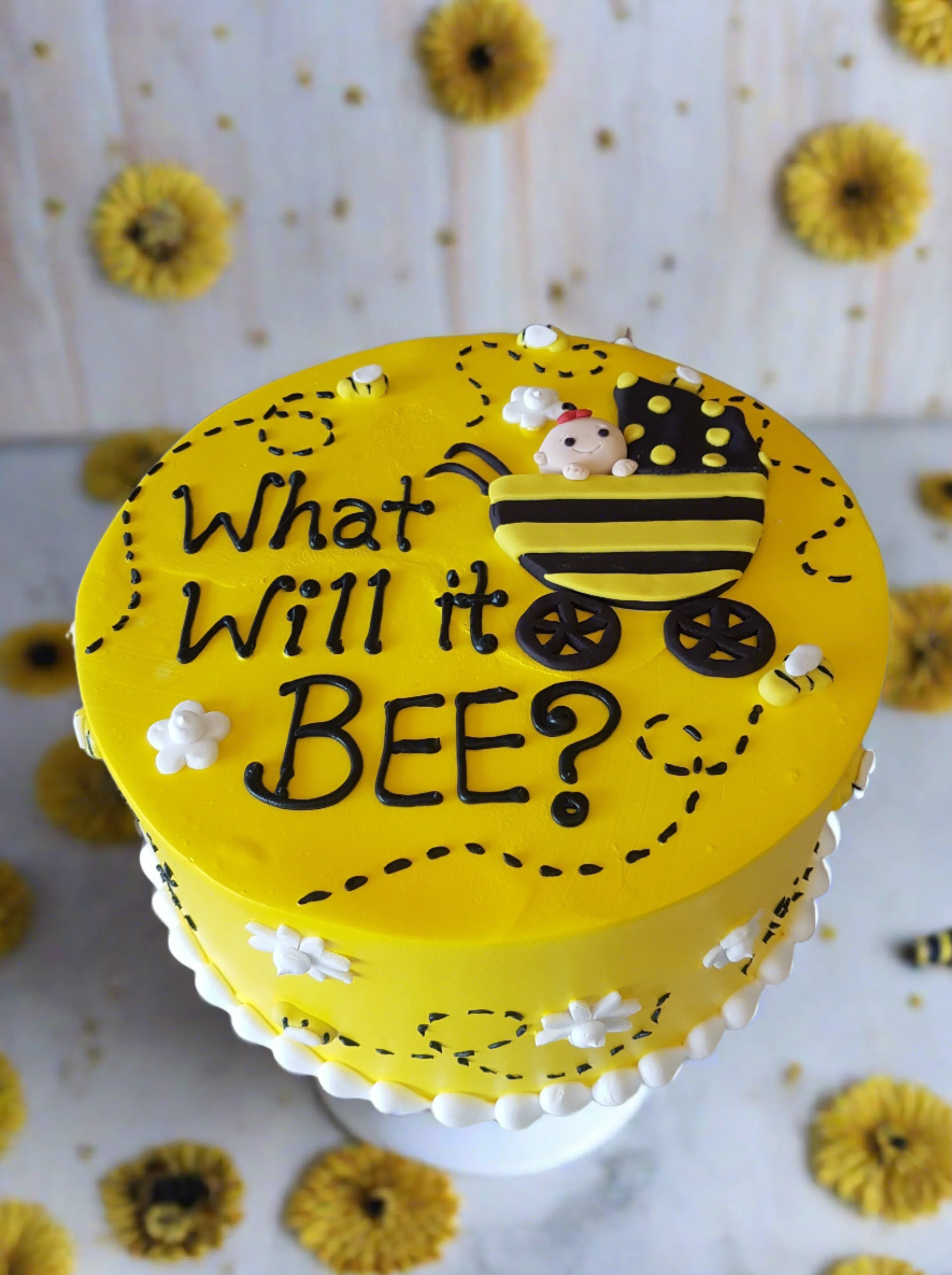 Bee Baby Shower Cake - Image 4