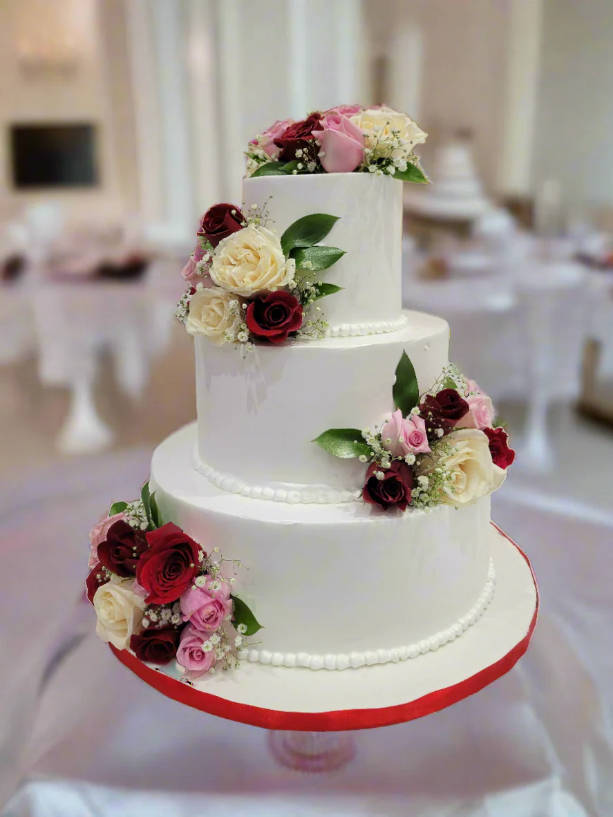 Betty Wedding Cake - Image 2
