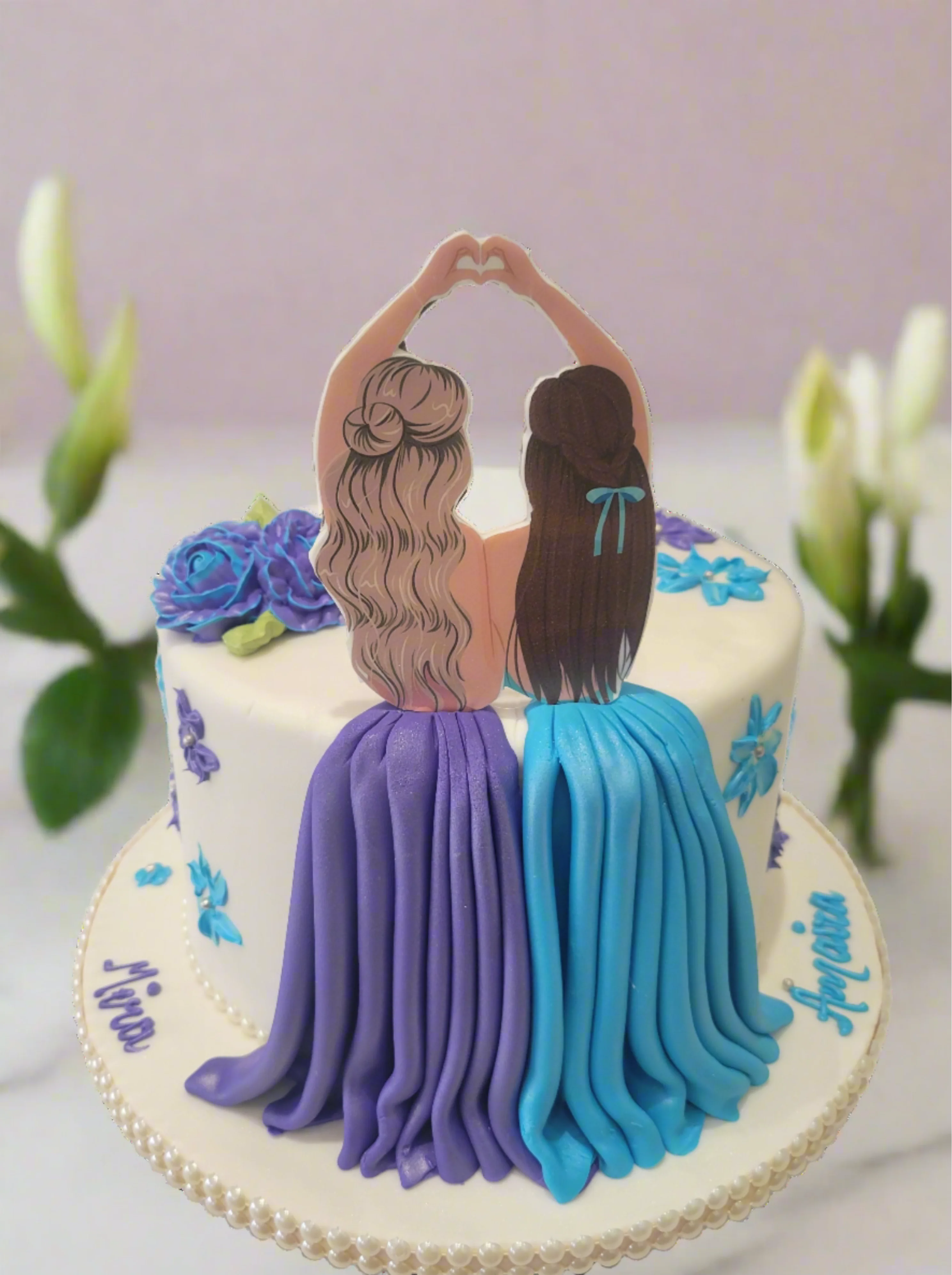 Bff Fondant Cake - Image 7