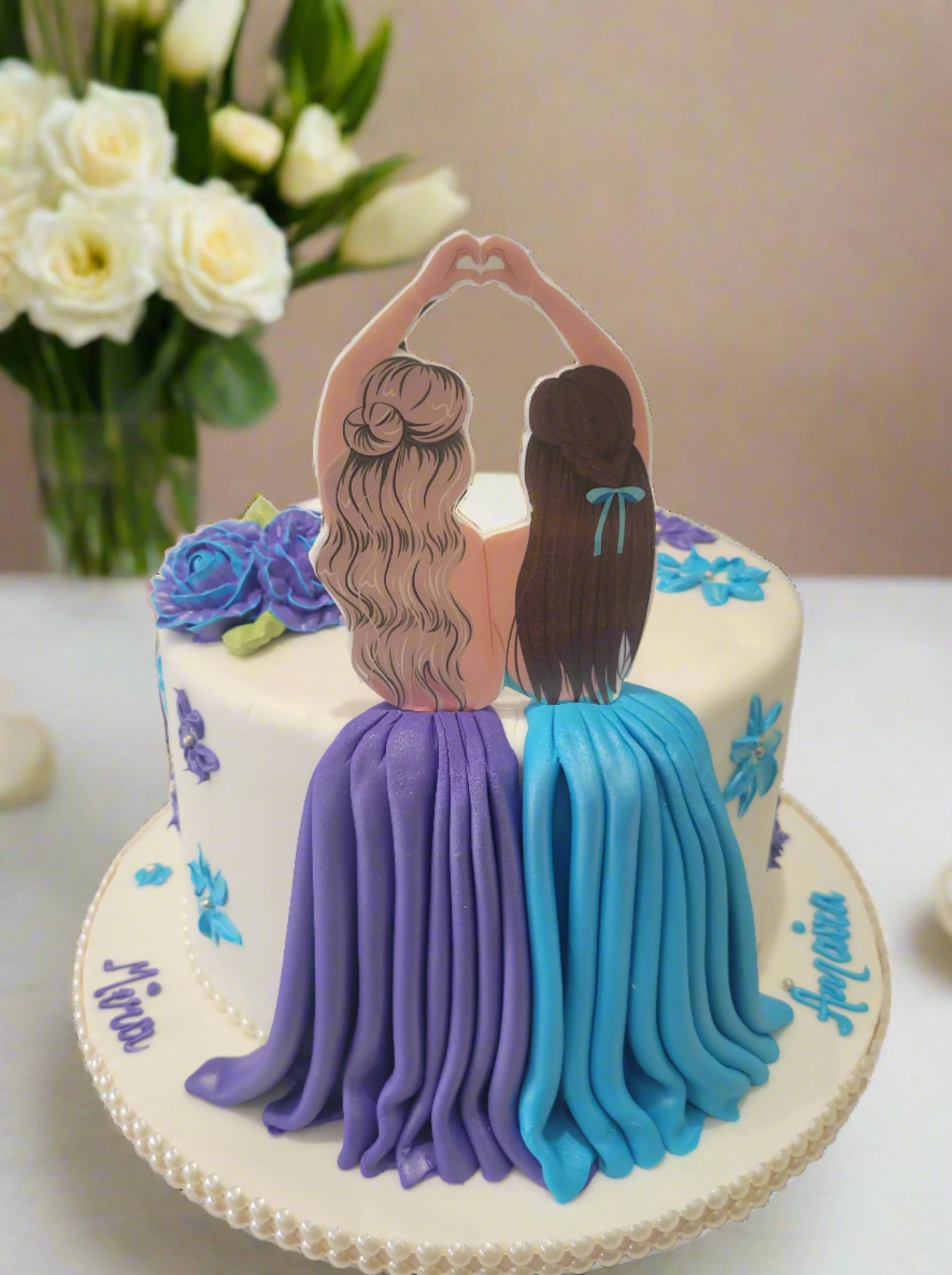 Bff Fondant Cake - Image 8