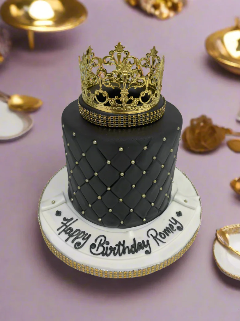 Black & Gold Crown Fondant Cake - Image 4