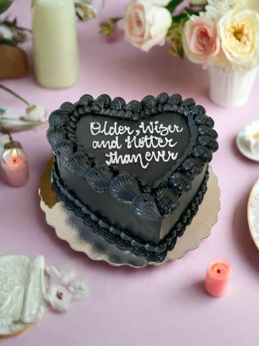 Black Heart Cake - Image 2
