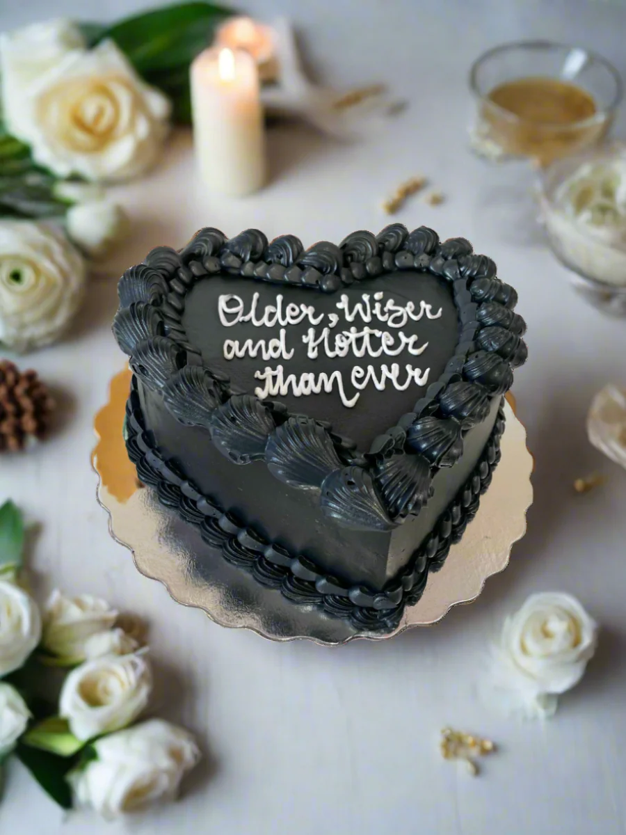 Black Heart Cake - Image 3