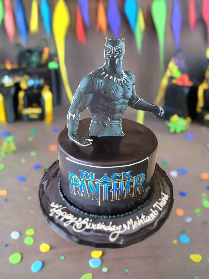 Black Panther Fondant Cake - Image 2