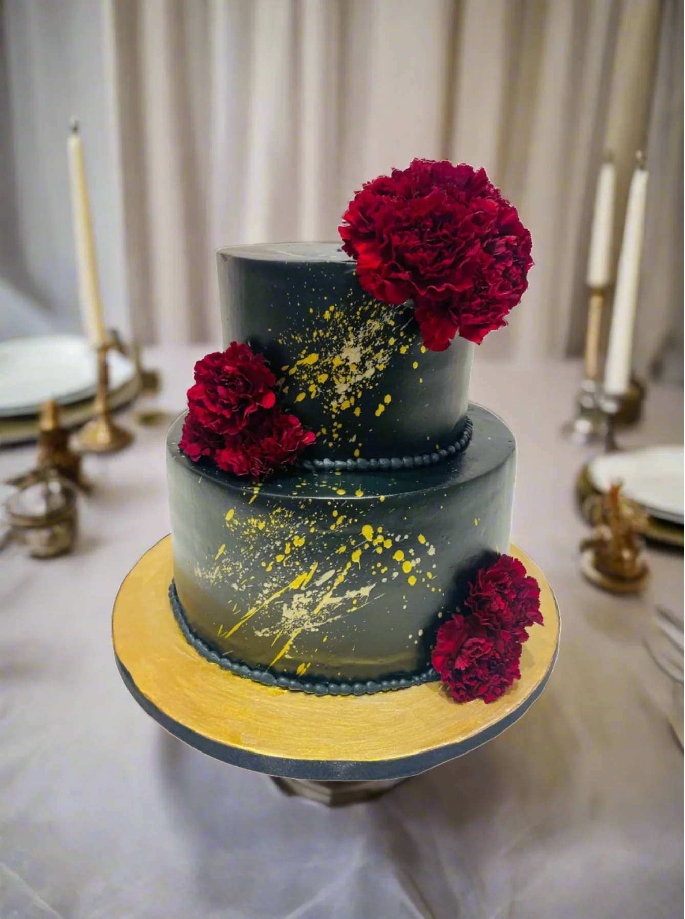 Black & Red Wedding Cake - Image 3