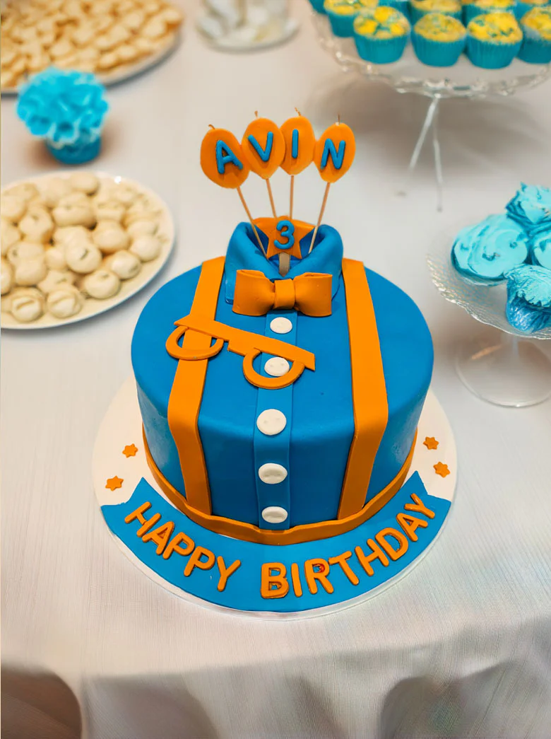 Blippi Fondant Birthday Cake - Image 4