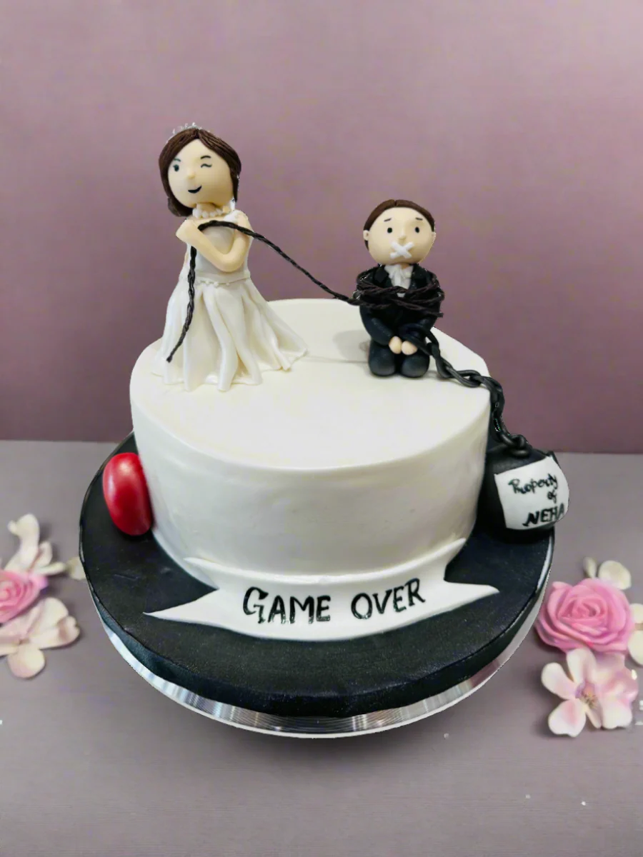 Bridal Shower Game Over Fondant Cake - Image 3
