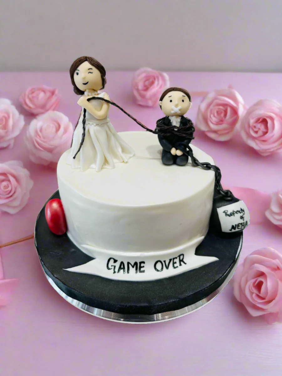 Bridal Shower Game Over Fondant Cake - Image 4