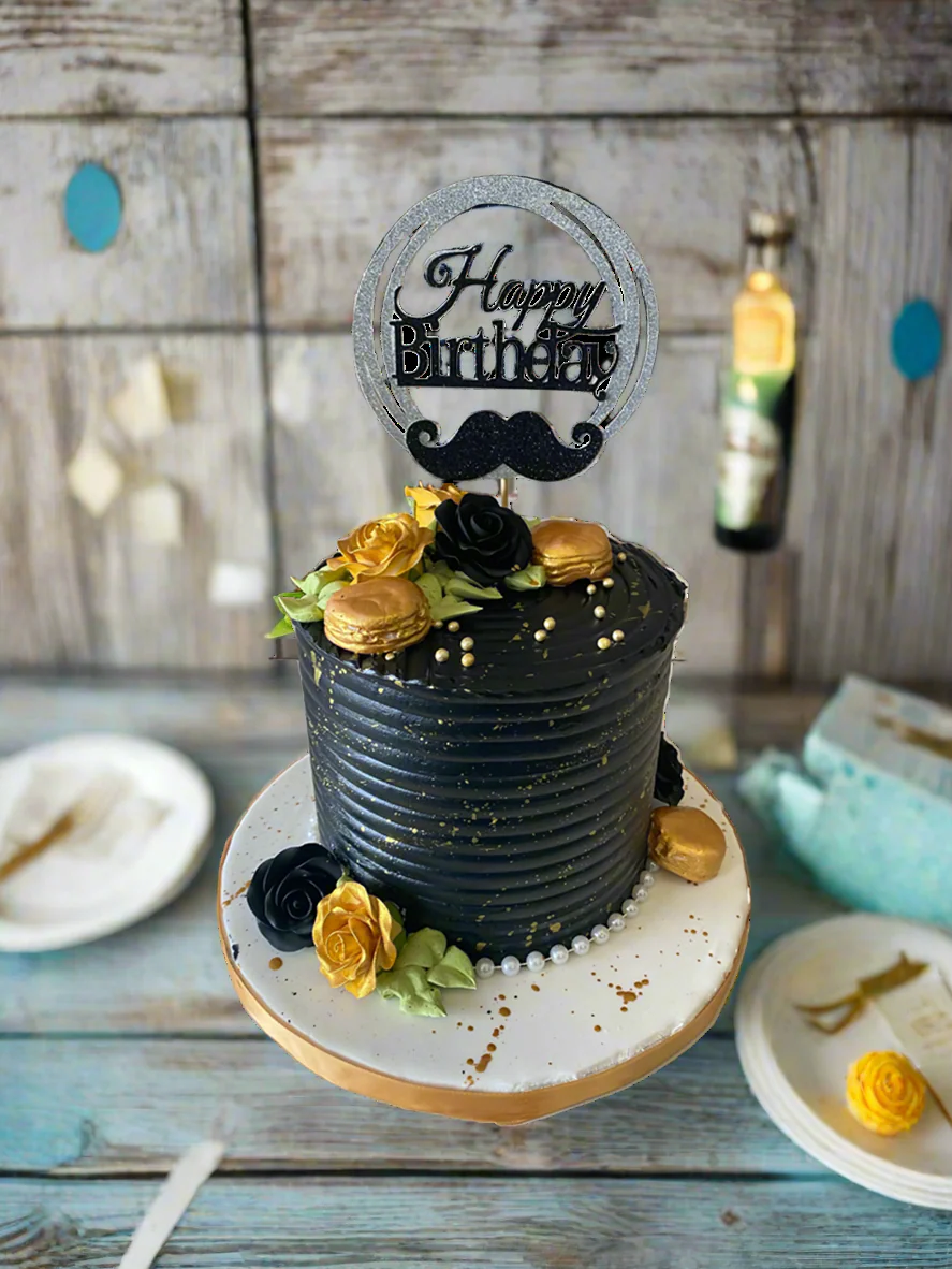 Carl Black & Gold Cream Cake - Image 3