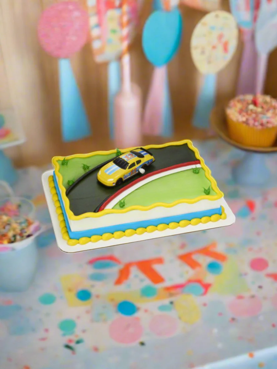 Cars- Friday Night Speedway Cake - Image 3