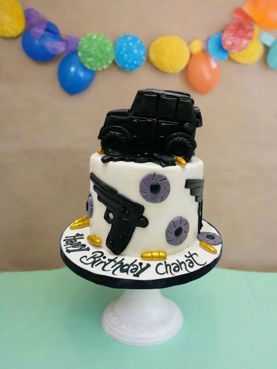 Chahat Jeep Fondant Cake - Image 2