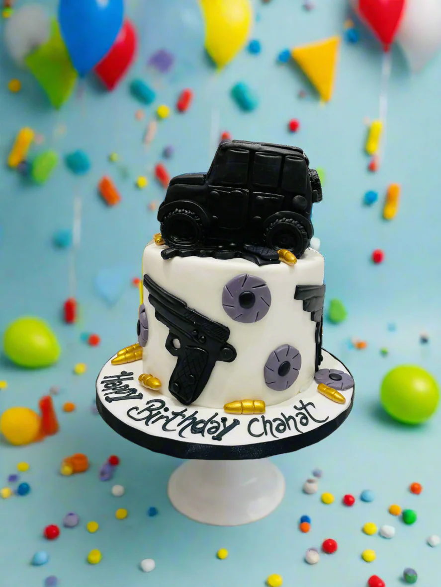 Chahat Jeep Fondant Cake - Image 3