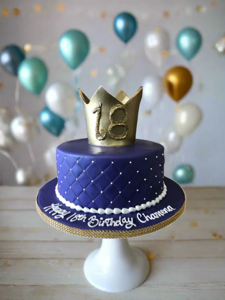 Chamena Crown Fondant Cake - Image 6
