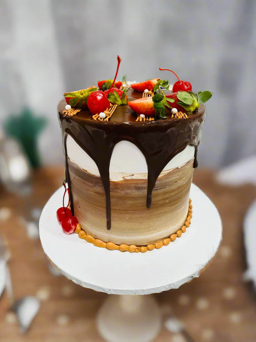 Chocolate & Berries Cake - Image 3
