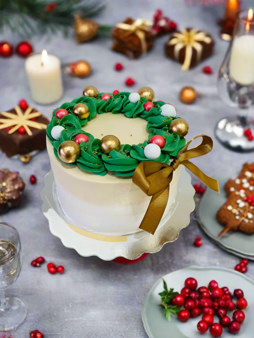 Christmas Bow Cream Cake - Image 3