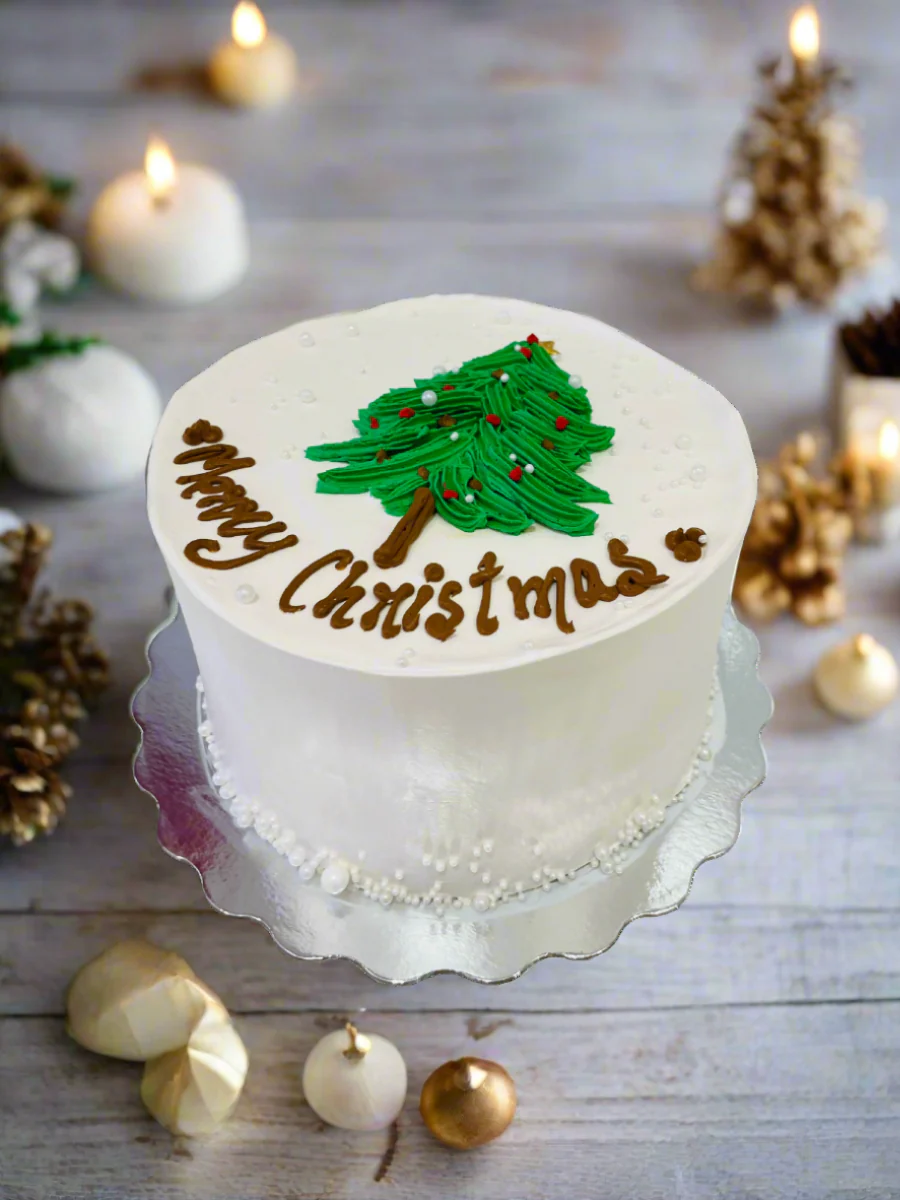 Christmas Tree Cream Cake - Image 5