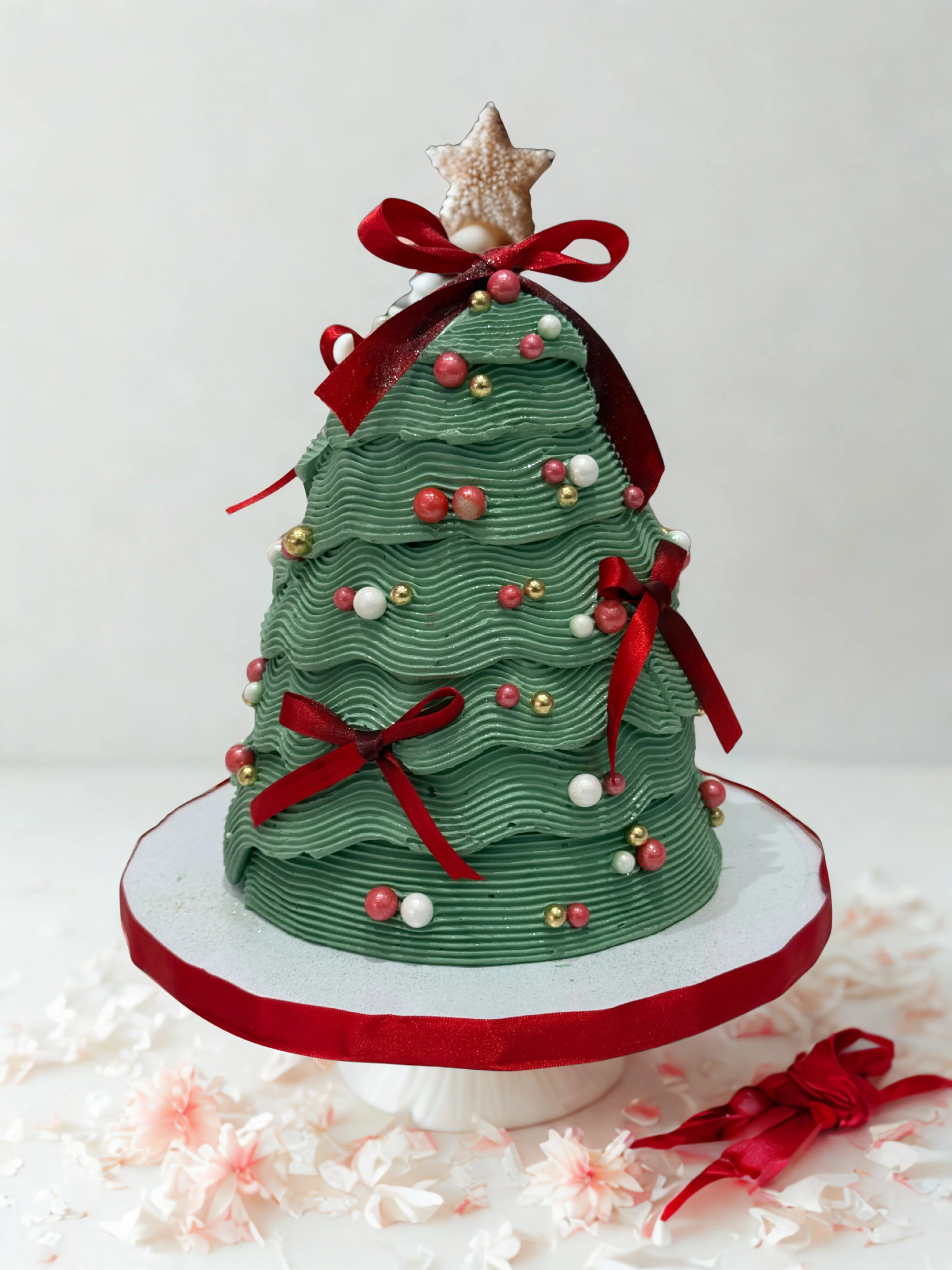 Christmas Tree Molded Cake - Image 4