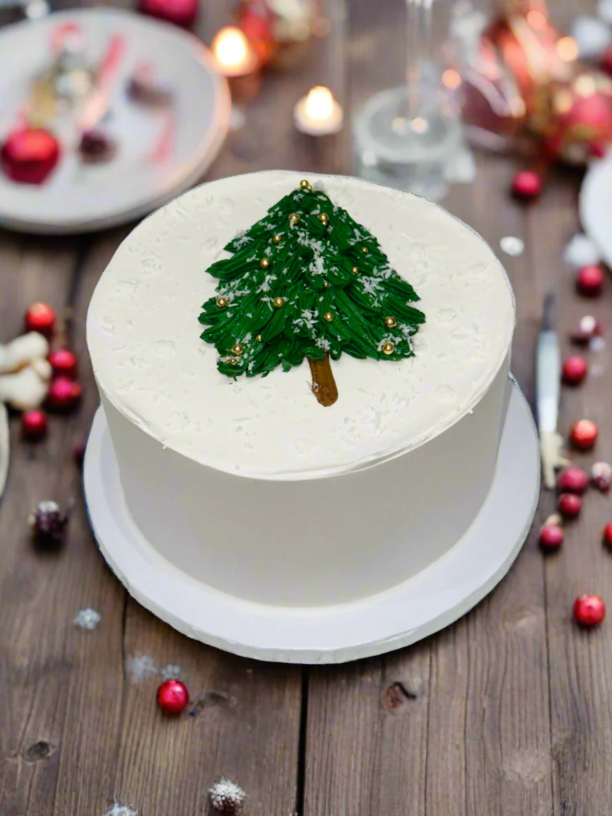 Christmas Tree Snowy Cake - Image 3