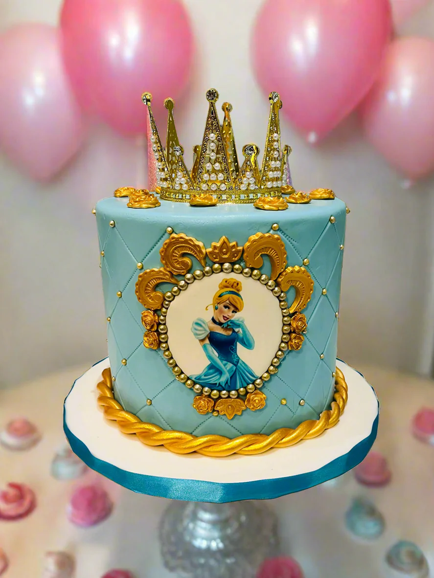 Cinderalla Fondant Cake - Image 3