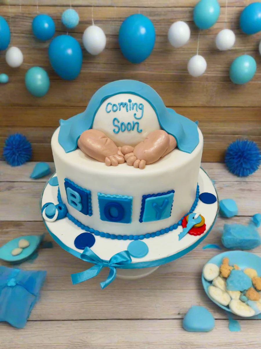 Crawling Baby Shower Fondant Cake - Image 4