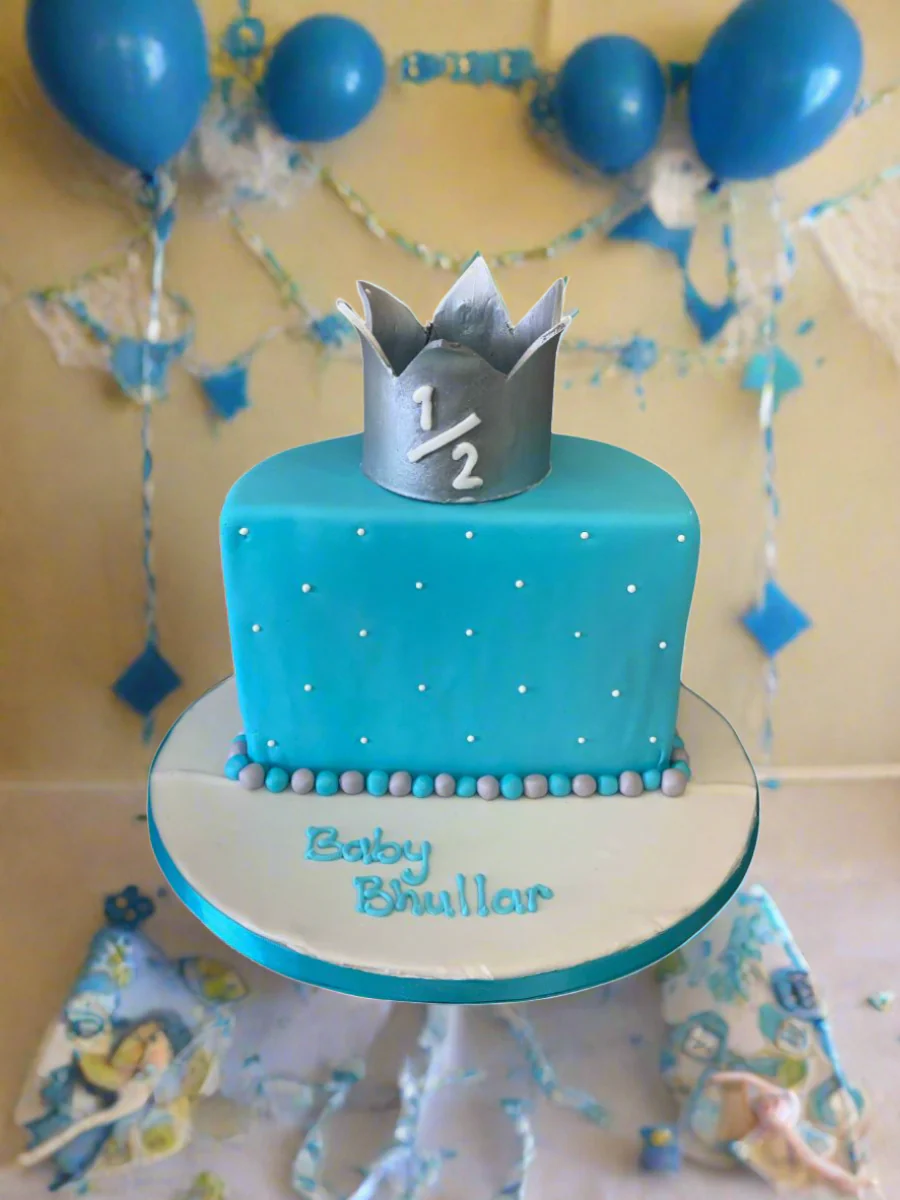 Crown Half Birthday Fondant Cake - Image 4
