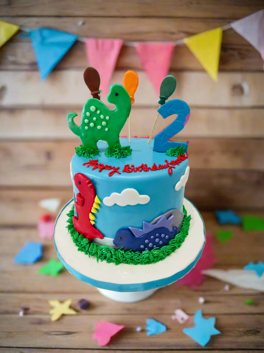 Damon Dinosaur Fondant Cake - Image 3