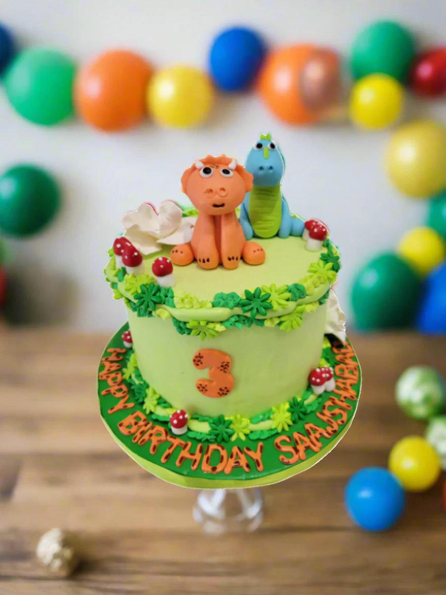 Dinosaur Fondant Cake - Image 3