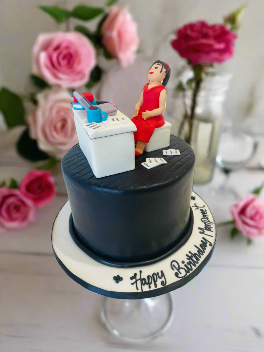 Dispatcher Fondant Cake - Image 4