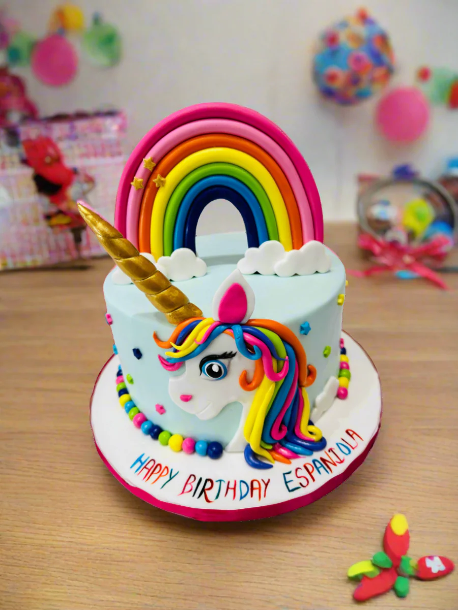 Espaniola Unicorn Fondant Cake - Image 4