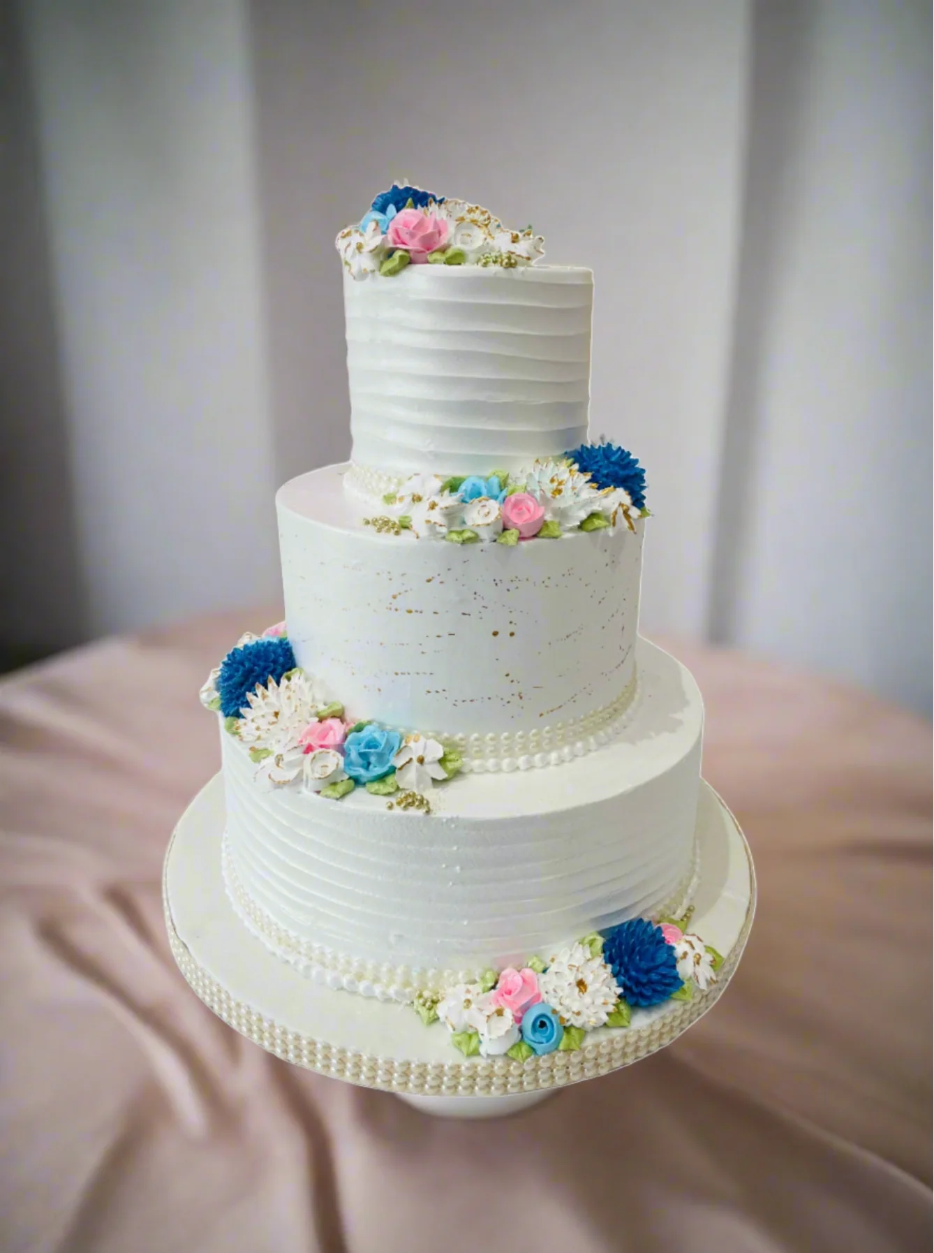 Floral Wedding Cream Cake - Image 4