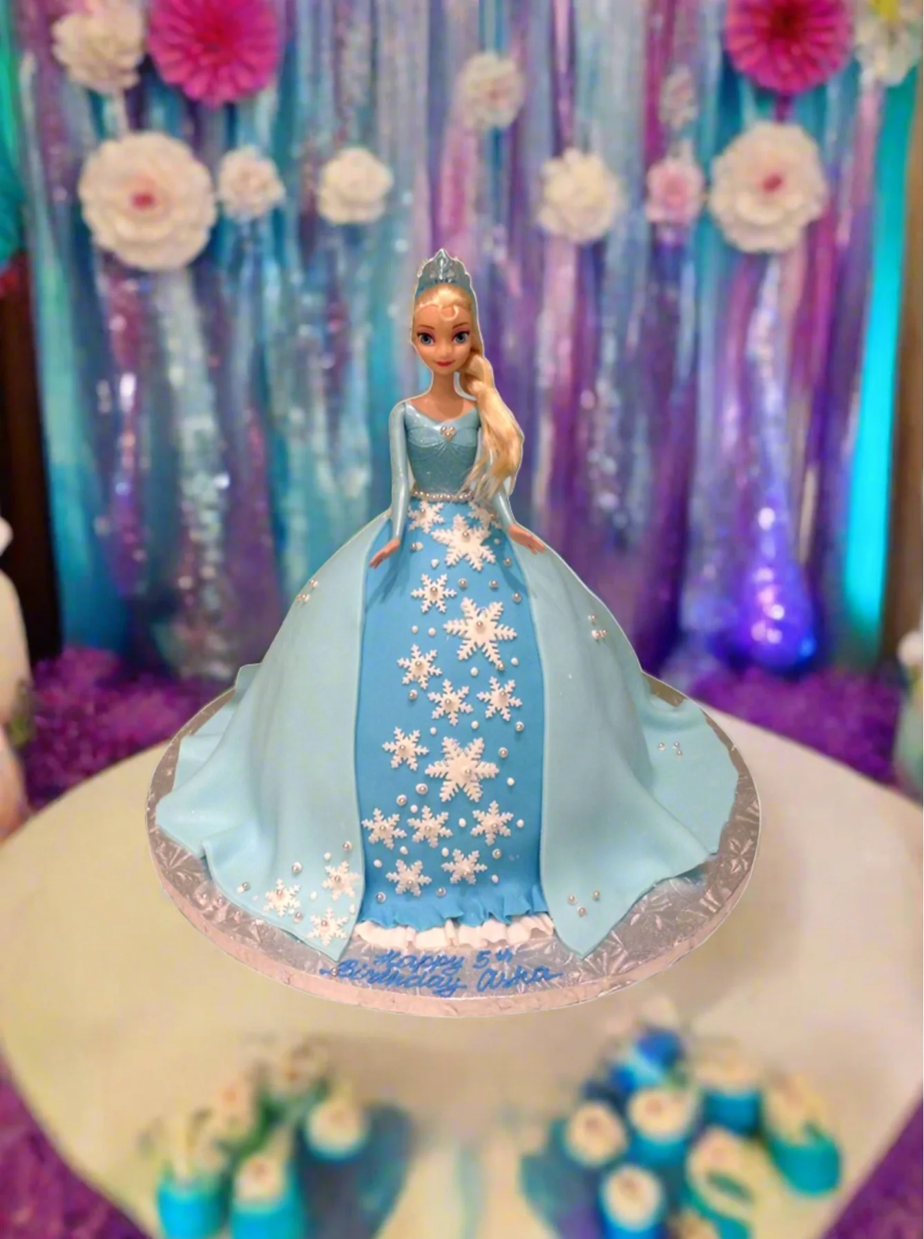 Frozen Fondant Barbie Cake - Image 3