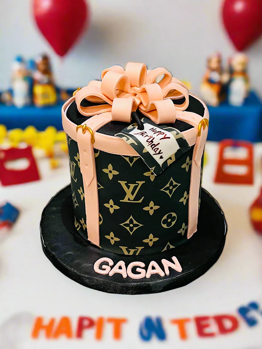 Gagan Louis Vuitton Fondant Cake - Image 3
