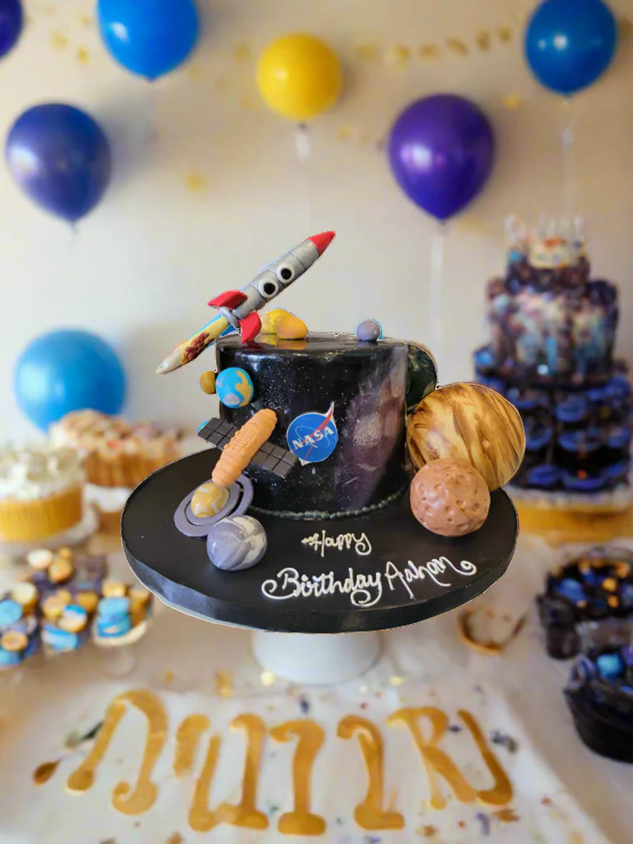 Galaxy Fondant Cake - Image 2