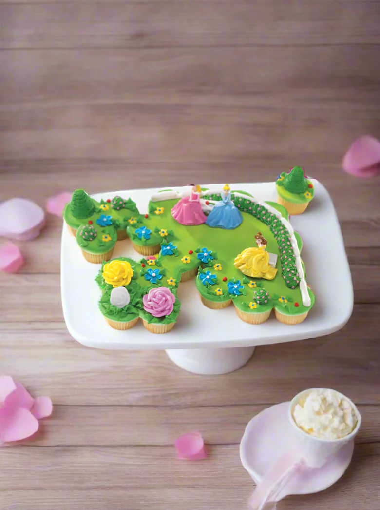 Garden Royalty Theme Cupcakes - Image 3