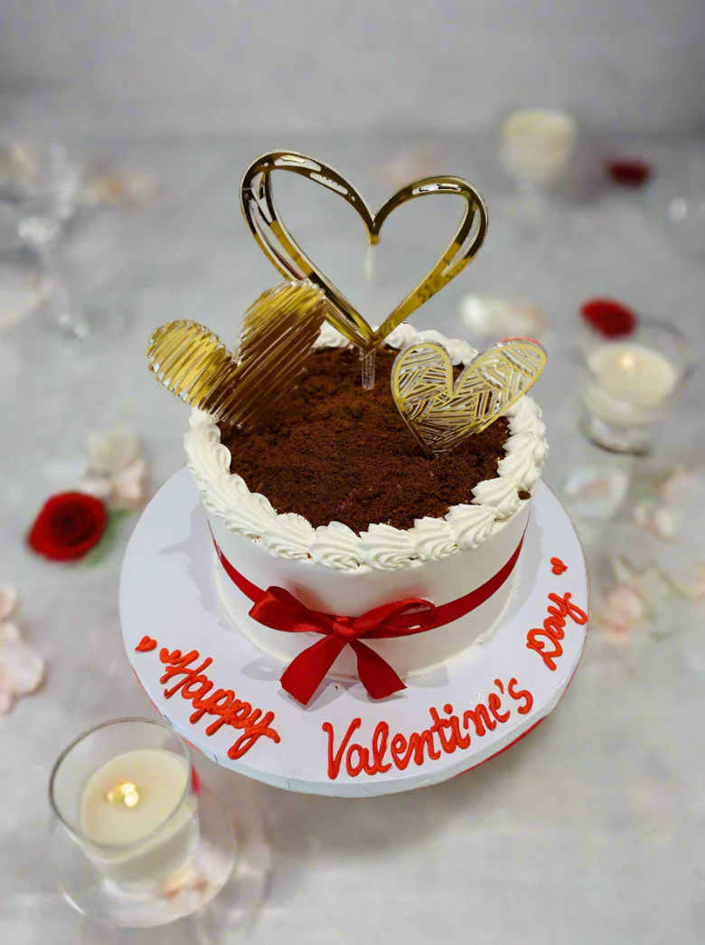 Golden Heart Valentines Cake - Image 4
