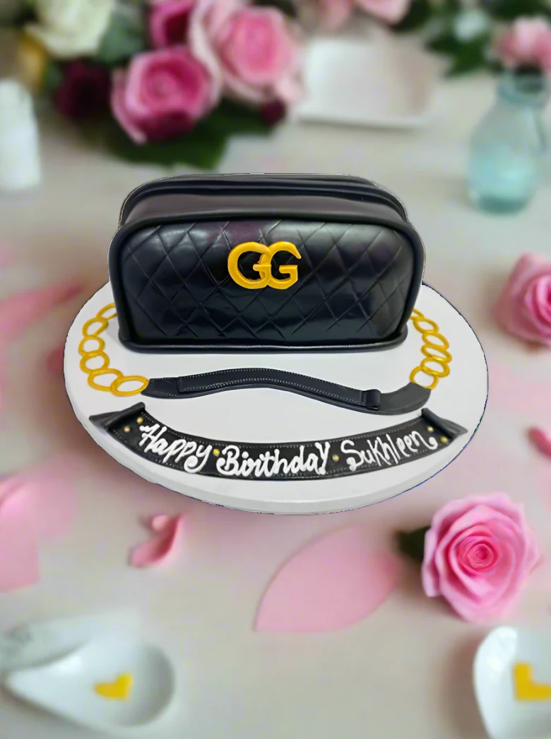 Gucci Fondant Bag Cake - Image 5