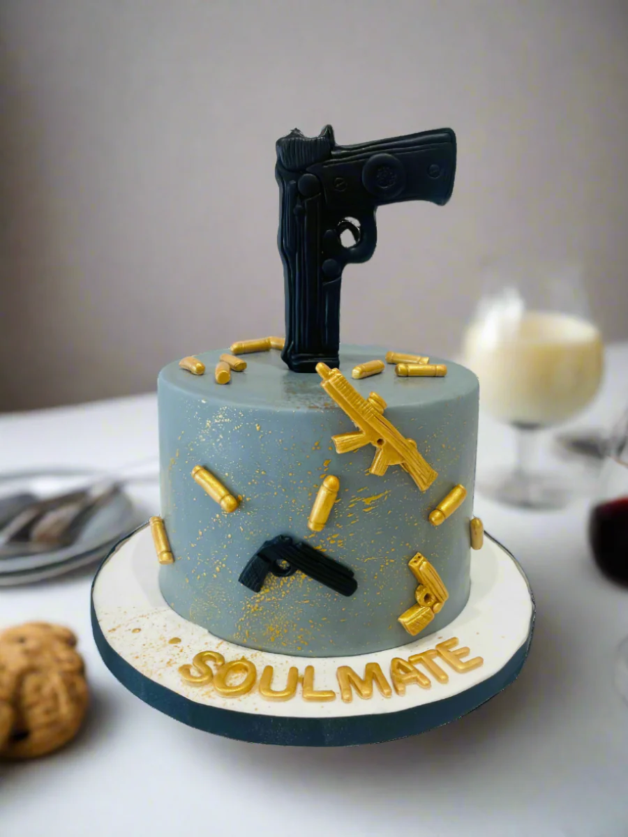 Gun Fondant Cake - Image 4