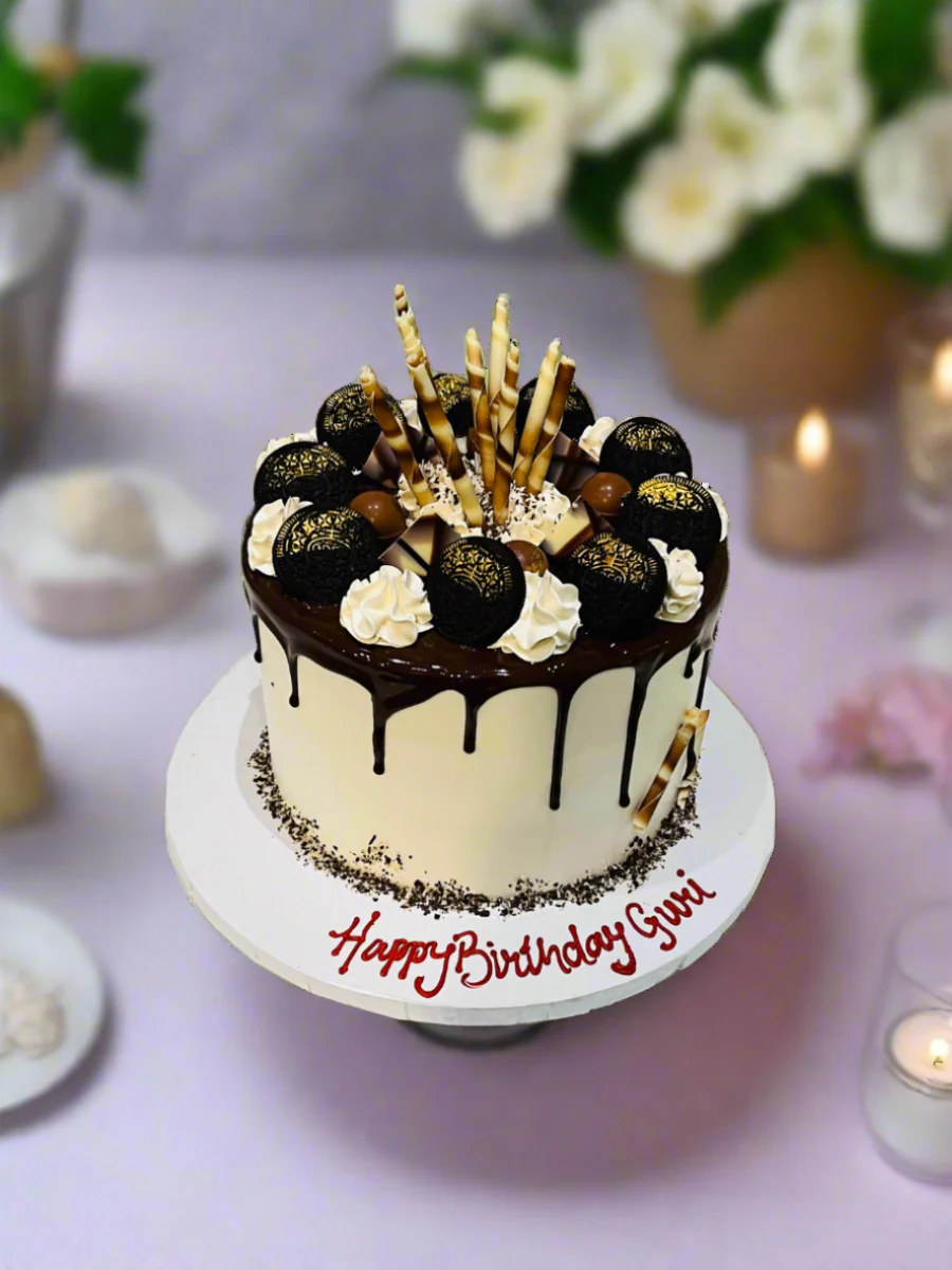 Guri Chocolate Drip Cake - Image 4
