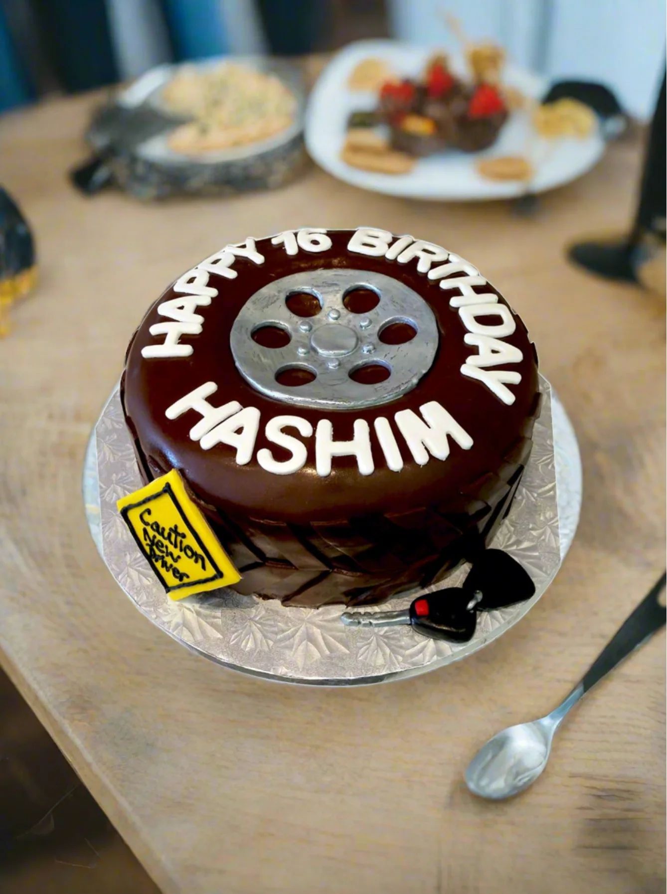 Hashim Tyre Fondant Cake - Image 3