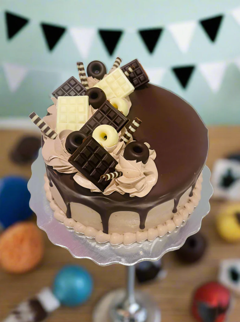 Hemish Chocolate Birthday Cake - Image 2